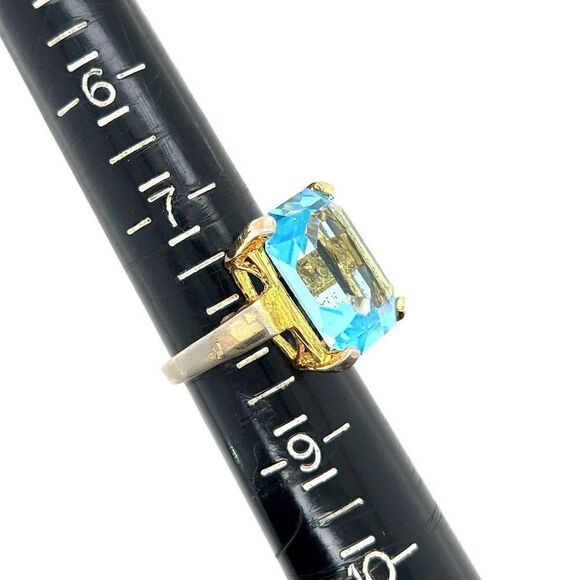 Heavily Used Faux Blue Topaz Ring - Picture 5 of 9